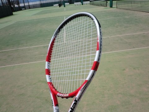 Babolat(バボラ)ピュアストームGT2011モデルを試打。フラットでハード